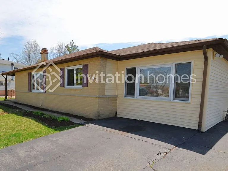 345 Apache Ln — Photo 1