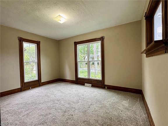 2nd image of 420 East Ave