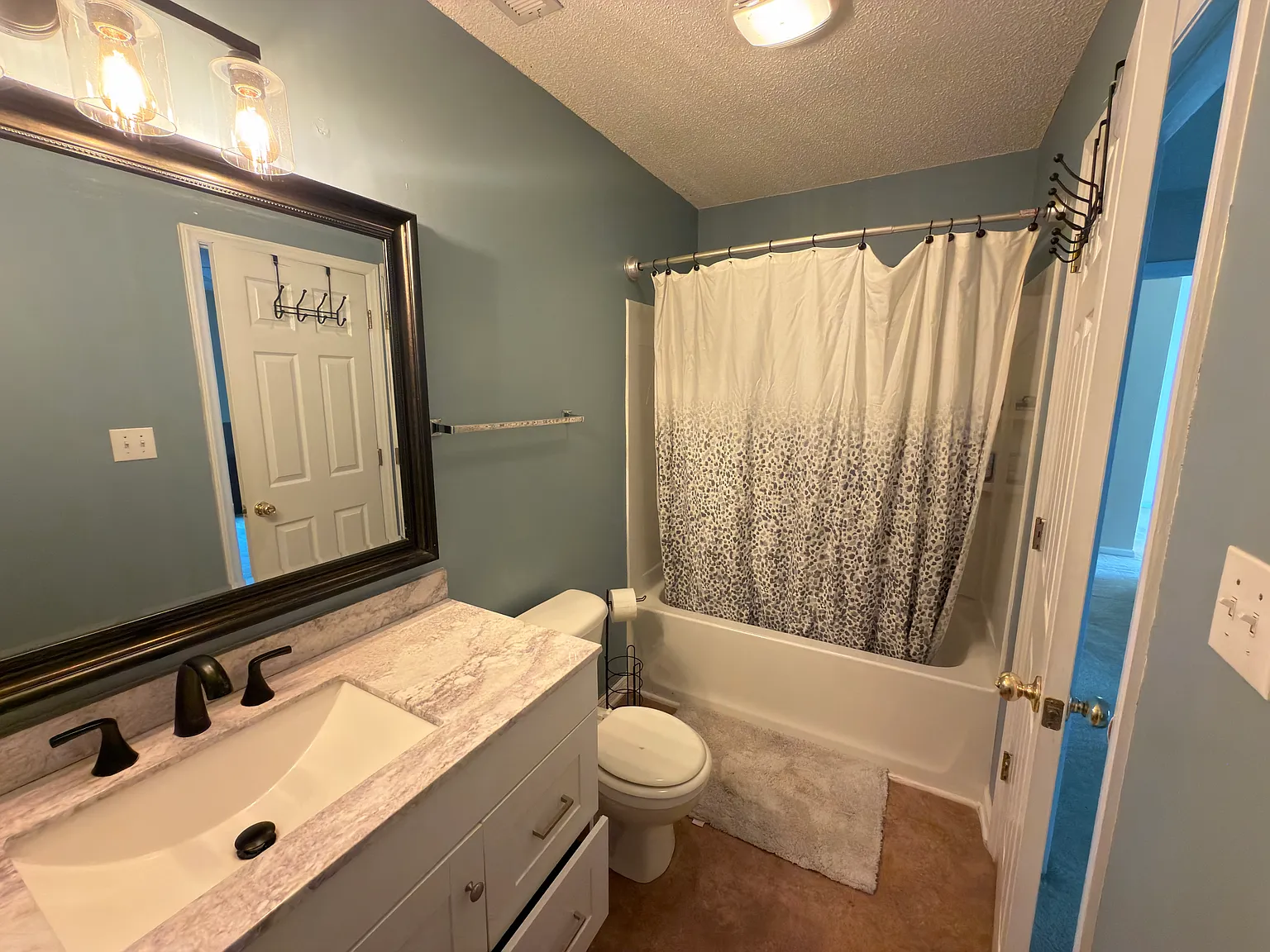 2 bed, 1124 sqft, $1,500 — Photo 4