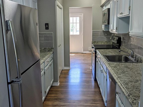 4th image of 6375 Silver Ridge Cir