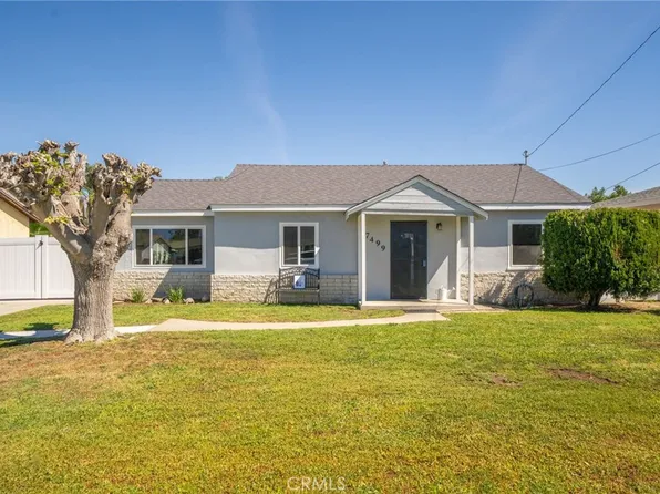 7499 Olive Tree Ln, Highland, CA 92346