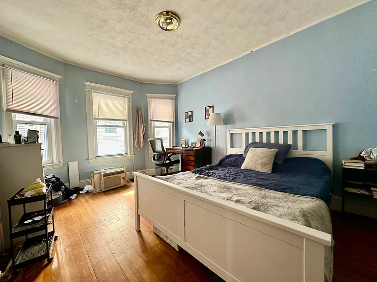 183 College Ave — Photo 8