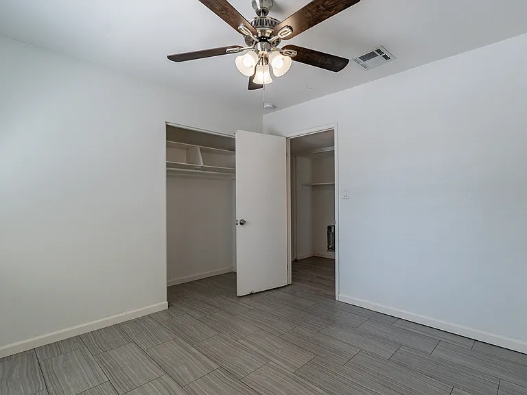 1262 E Hermosa Dr — Photo 23