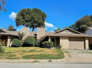 2515 Oak Leaf Dr, Arlington, TX 76006