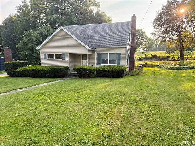 223 Cleveland Blvd — Photo 4