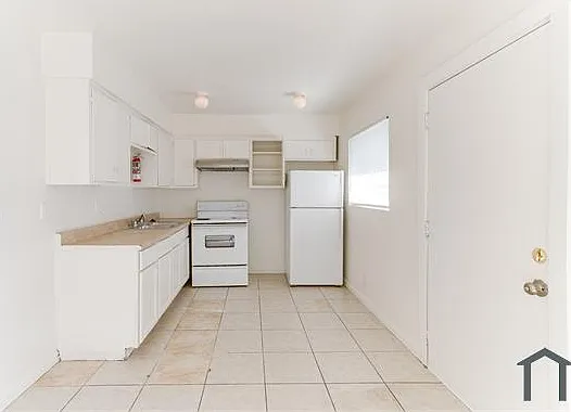 3370 Athens St #4 — Photo 10