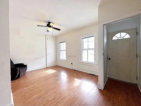 5th image of 371 Nichols St #1