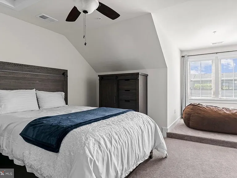 43386 Whitehead Ter — Photo 32