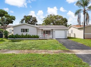 2010 N 48th Ave, Hollywood, FL 33021