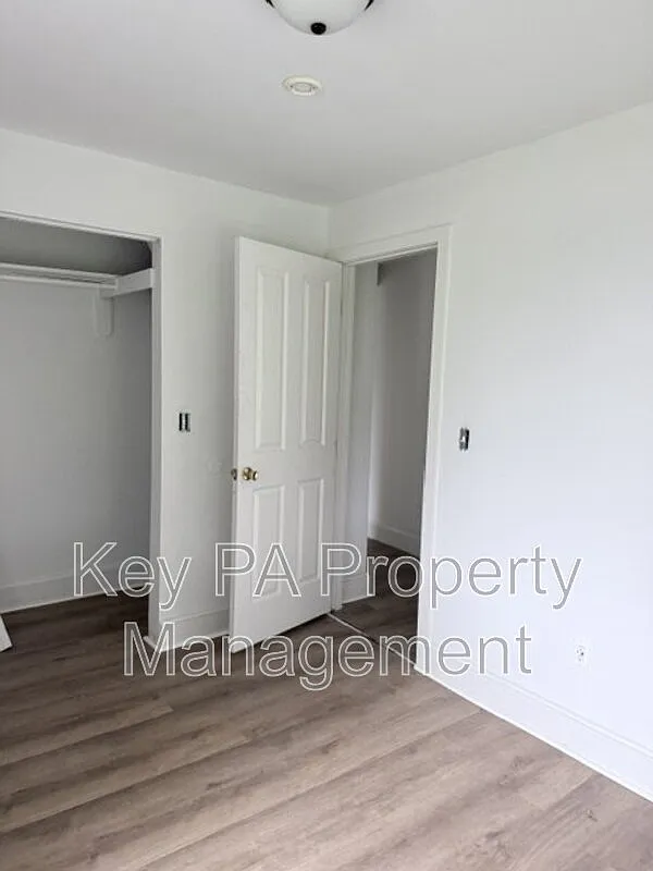 2 bed, 1.0 bath, 936 sqft, $1,975 — Photo 4