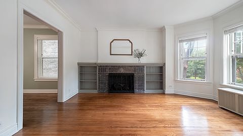 4th image of 732 Hinman Ave APT 1E