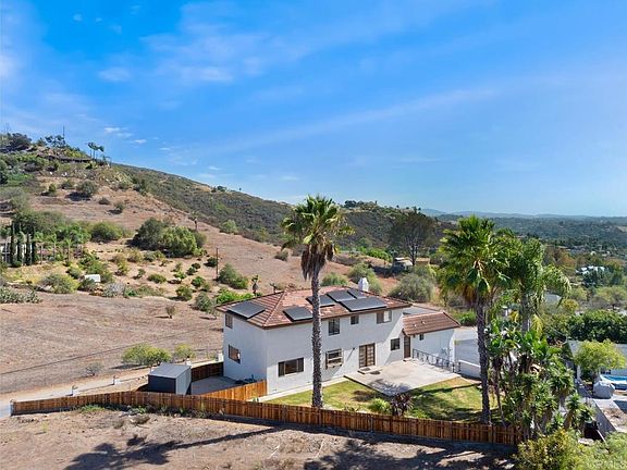 4th image of 1820 Elevado Rd