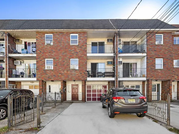 95a Ferry Street image 1 of 13