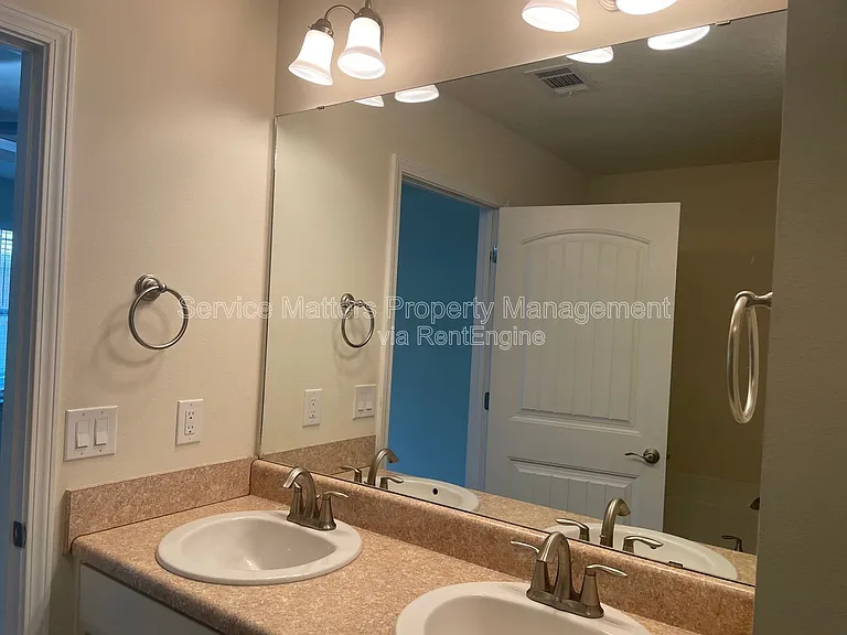 4170 Roosevelt Way — Photo 13