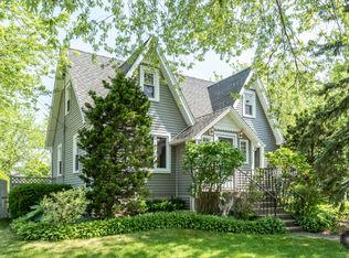 15W210 Concord St, Elmhurst, IL 60126