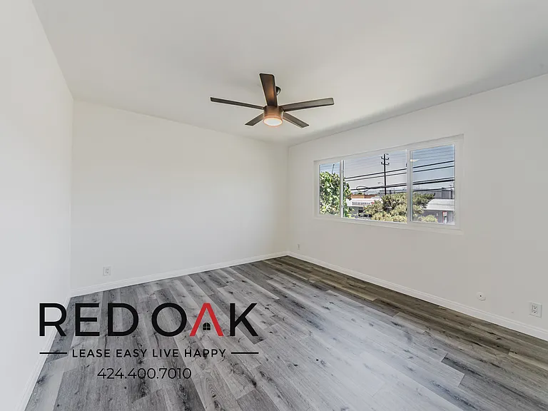 4630 Venice Blvd #14 — Photo 10