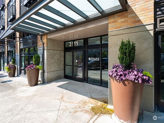 2nd image of 3111 Newmarket Street #308