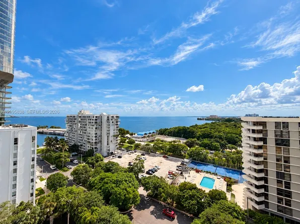 2475 Brickell Ave, Miami, FL