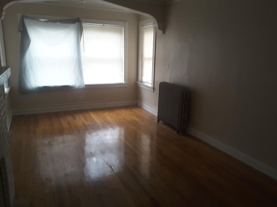 2nd image of 7941 S Rhodes Ave #2nd