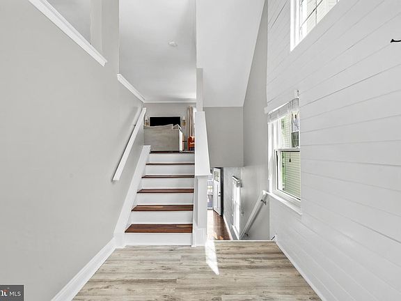 5th image of 1102 Lenape Ln