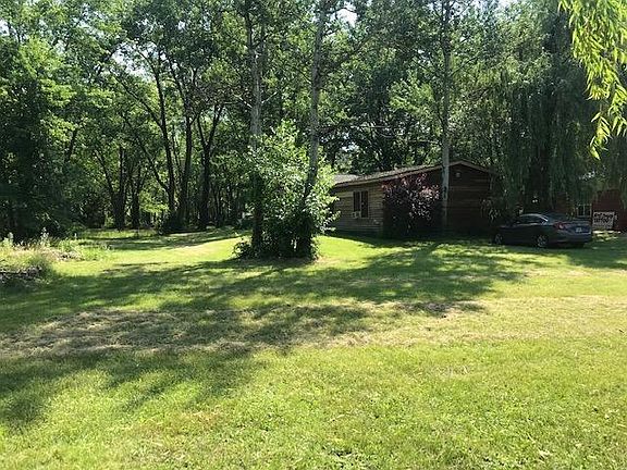 5th image of 1801 Vanderburg St