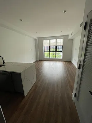 Rented by Bloom Real Estate Group | media 1