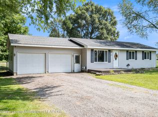 1175 S Warren Rd, Ovid, MI 48866