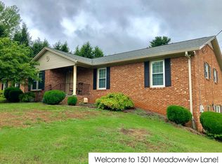 1501 Meadowview Ln, Martinsville, VA 24112