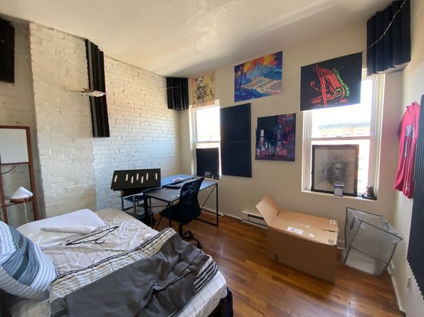 895 Huntington Ave APT 2