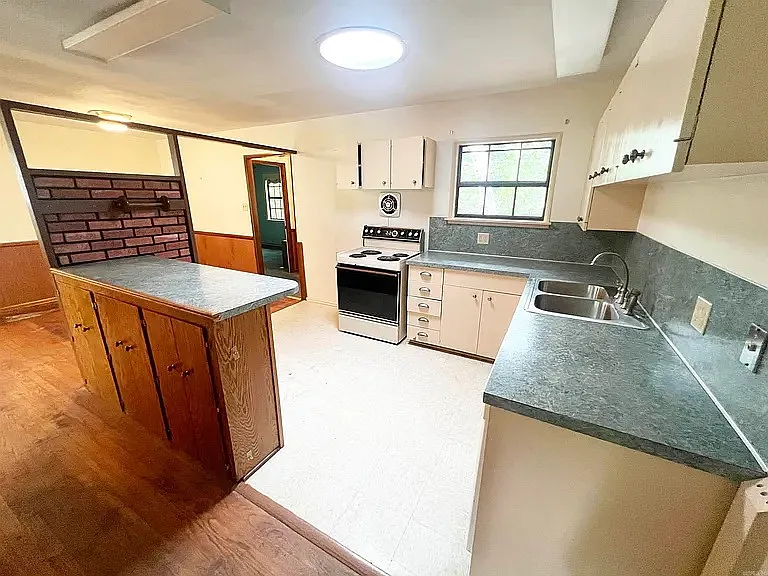 22 Belmar Dr — Photo 5