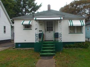 1927 Wood St, Muskegon, MI 49442