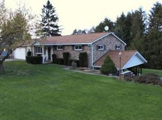 565 1/2 Fleming Rd, Sarver, PA 16055