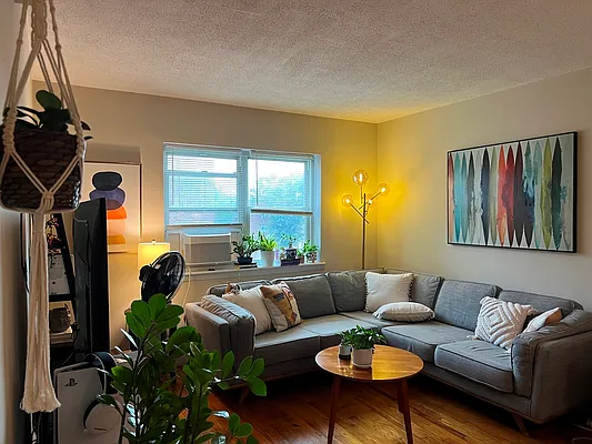 Rented by Prime Realty | media 39