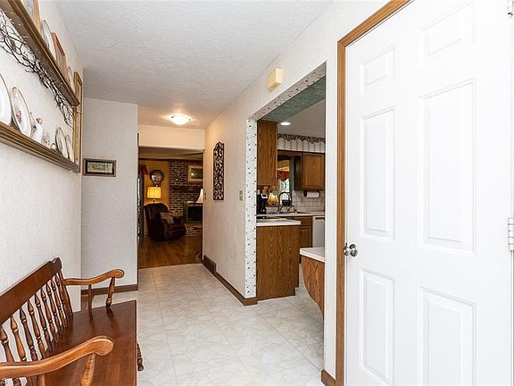 2nd image of 9401 Pleasant Lake Blvd