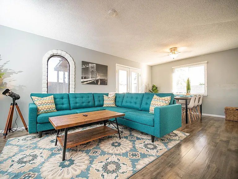 145 E Santa Cruz Dr — Photo 4