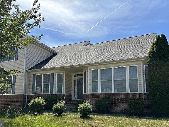 2nd image of 11044 Cambria Ct