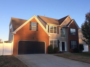 2121 Kingsley Ln, Chesapeake, VA 23323