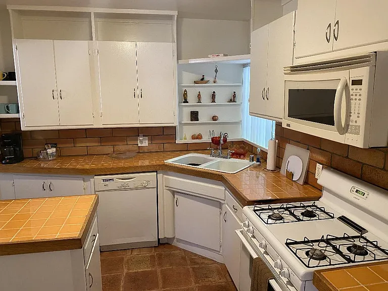 La Casa — Photo 25