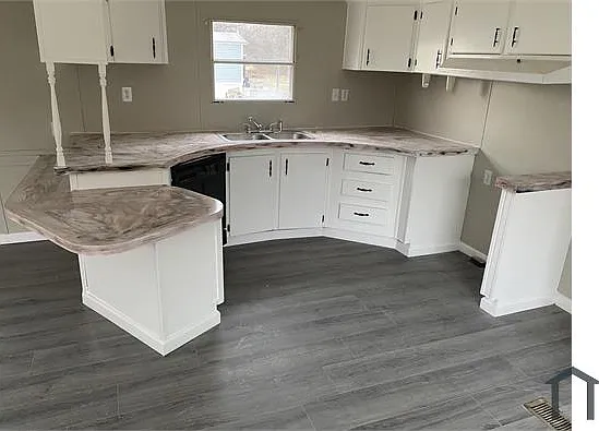 3 bed, $995 — Photo 3