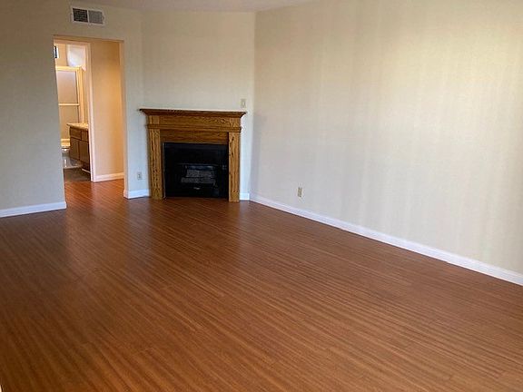 5th image of 449 E Providencia Ave #H