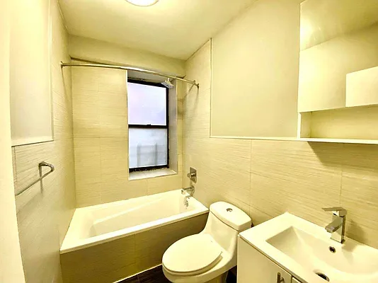 Rented by Bruma Realty LLC | media 7