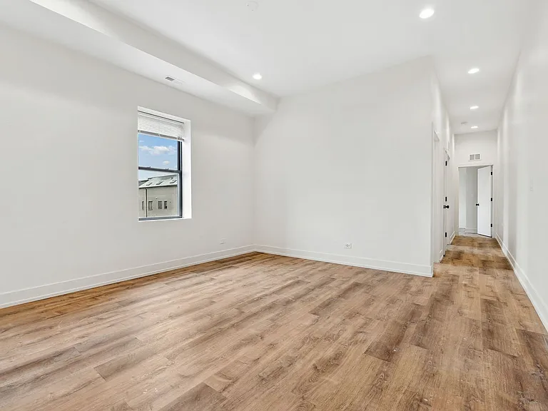 2203 N Hamilton Ave #302 — Photo 8