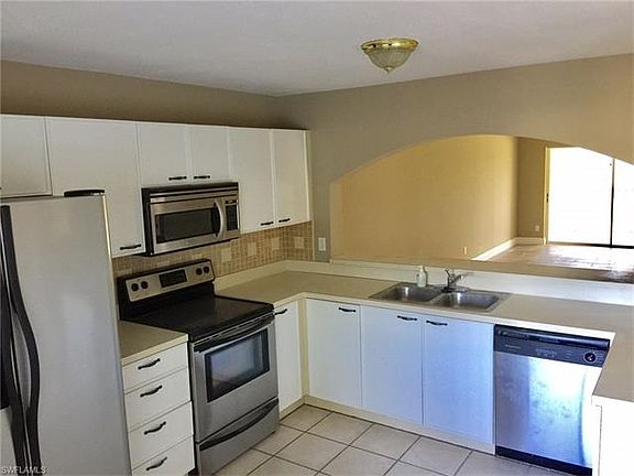 2nd image of 204 Furse Lakes Cir APT 12