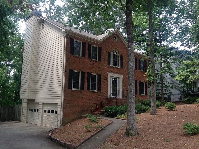 1st image of 815 Laurel Crest Ct
