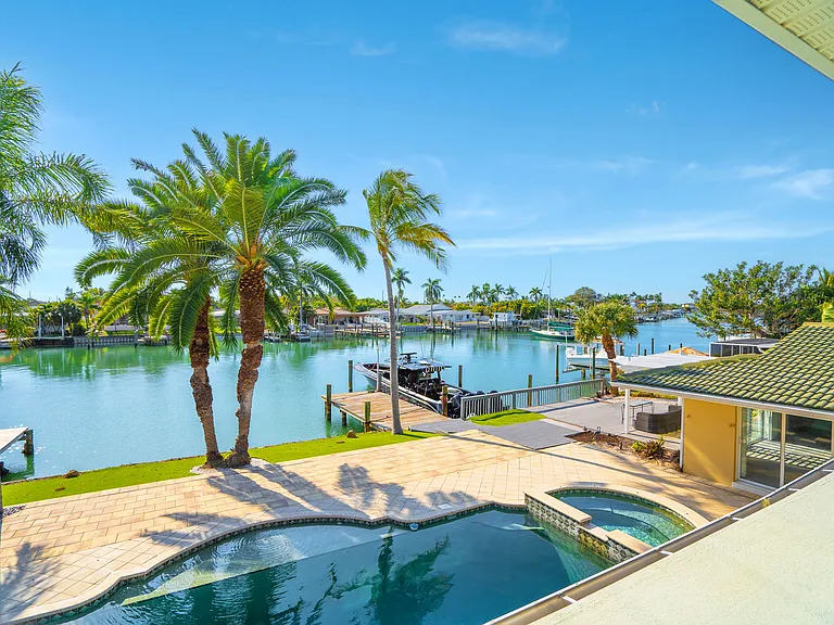 482 Hermosita Dr — Photo 43