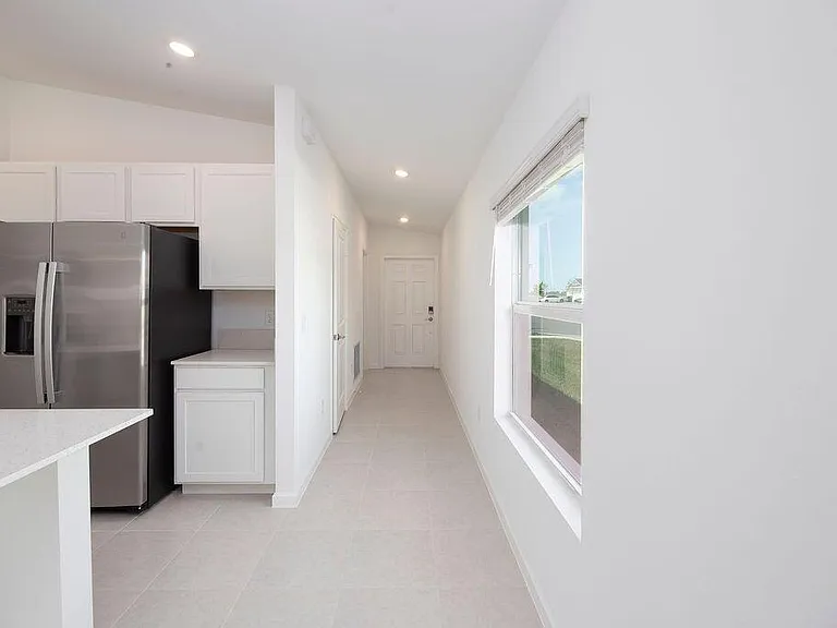 11146 NW Fernbrook Dr — Photo 31