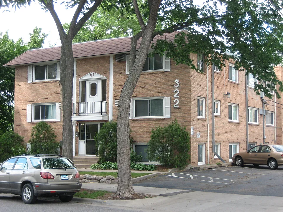 322 Clifton Ave #303