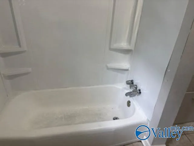 2416 Redmont Rd NW — Photo 12
