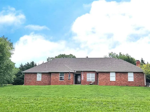 2805 L A Cann Dr, Ponca City, OK 74604