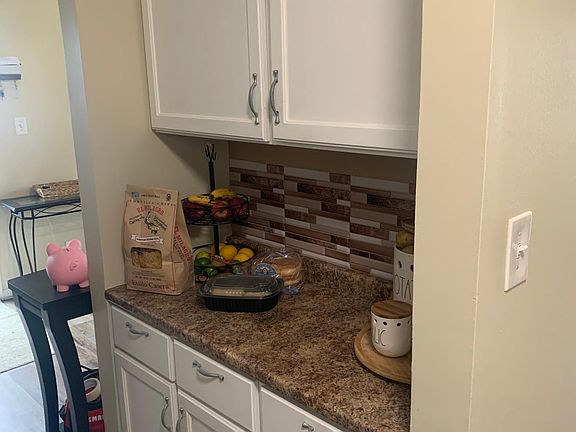 2nd image of 30V Fernwood Dr #29